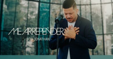 Bob Jonathan transforma lágrimas de uma oração no single “Me Arrepender”