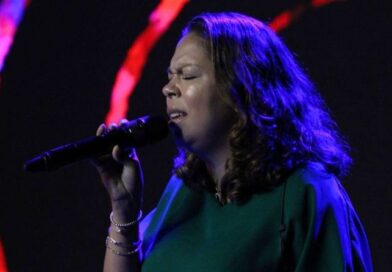 Raquel Buoery lança “Aos Teus Pés, Jesus”, canção que nasceu de um encontro com o próprio Senhor