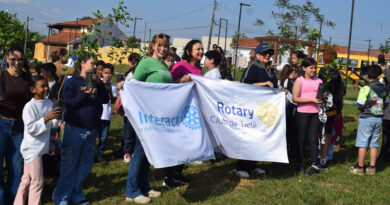 Rotary e Interact Club de Tietê celebram o Dia da Árvore